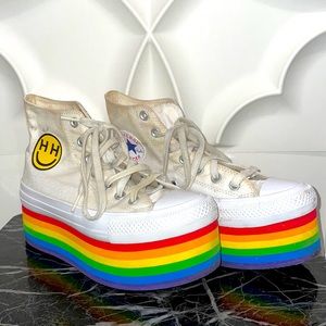 Converse Chuck Taylor UNISEX All-Star Miley Cyrus Pride Dot Rainbow  W7 M8.5